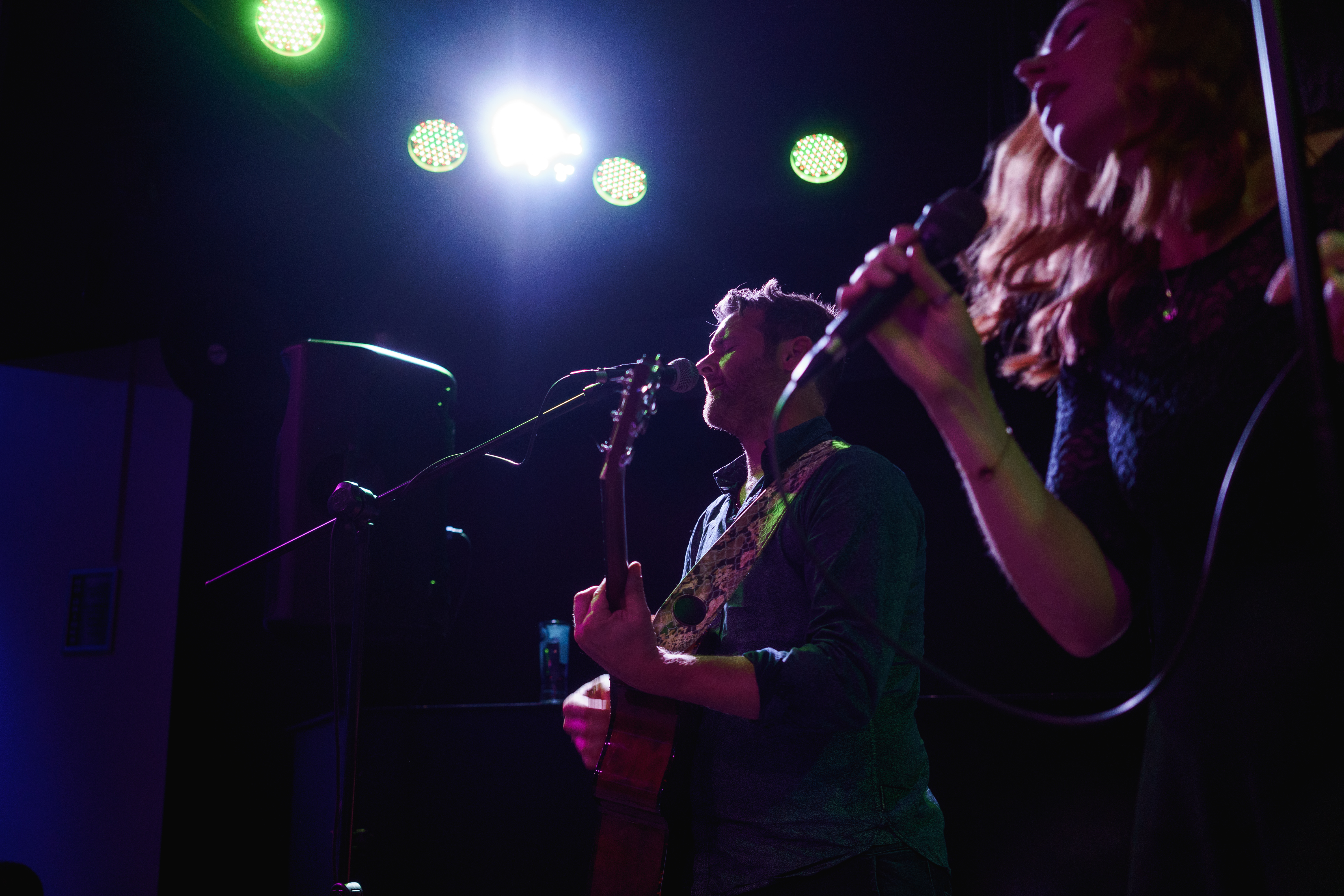 Kath + Trevor-112 Guitarist and singer on stage